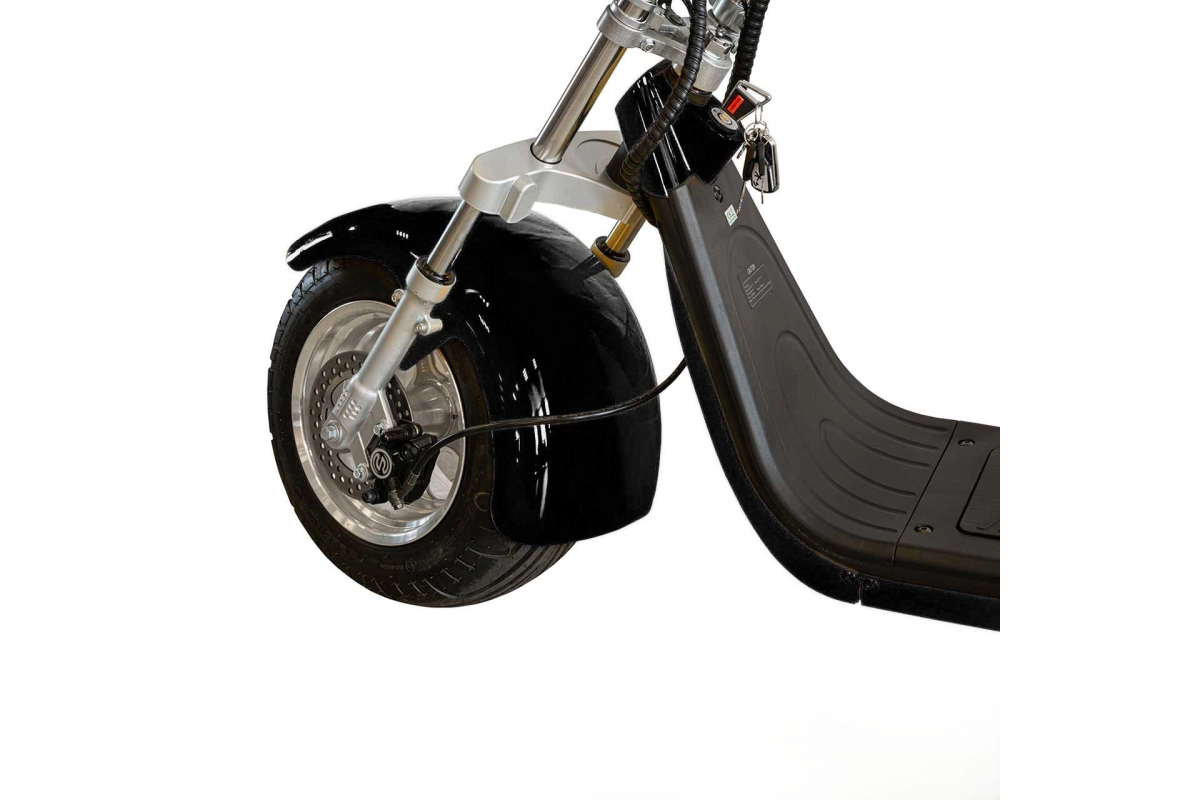 Трёхколёсный электроскутер YAKAMA AP-H0003G чёрный